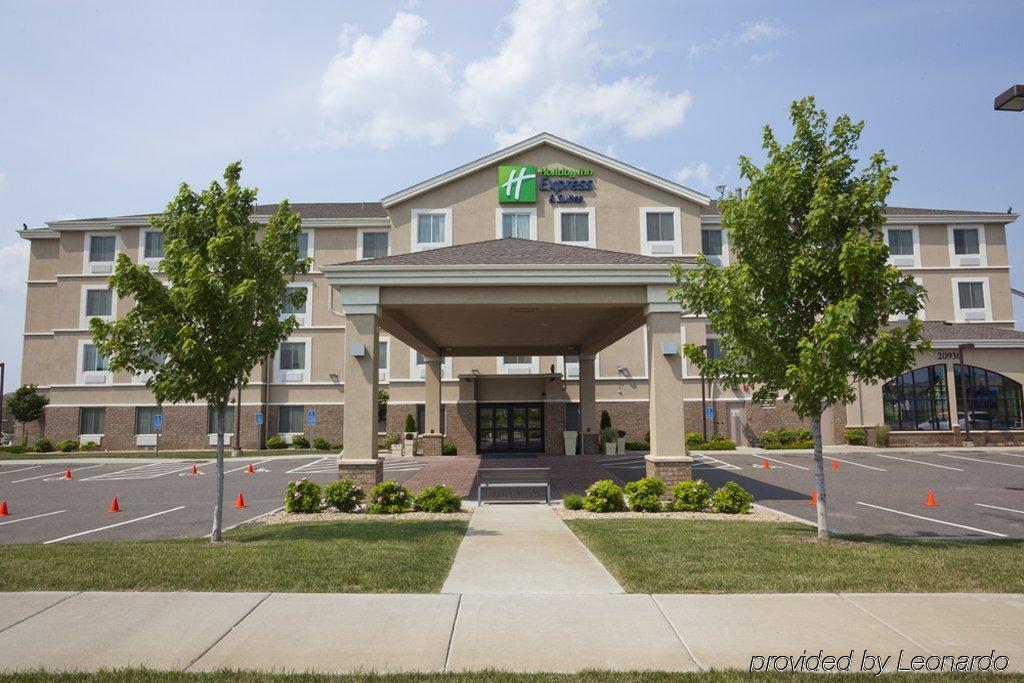 Holiday Inn Express Hotel & Suites Rogers By Ihg Εξωτερικό φωτογραφία